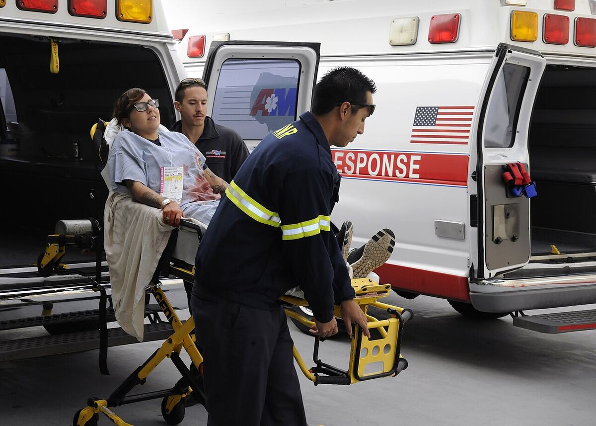 Tips for Safe Hospital to Hospital Patient Transfer in Noida