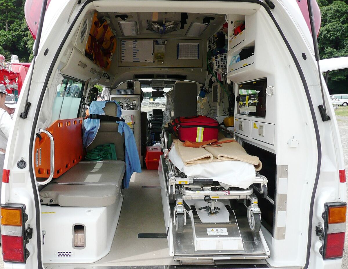 Cardiac Ambulance (ALS) in Noida